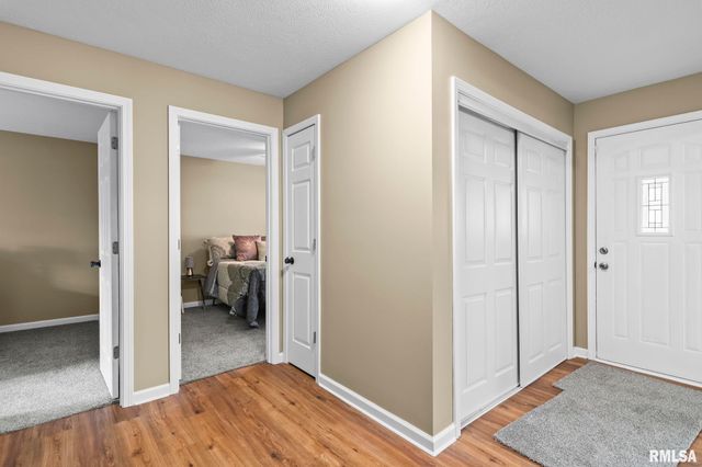1625 W VERNON Avenue, Springfield, IL 62704