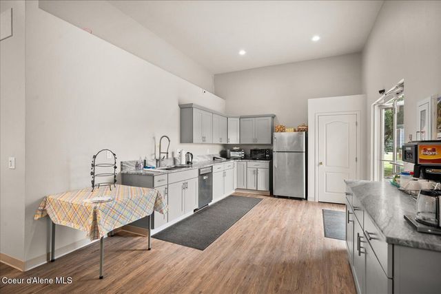 129 Berkshire, Blanchard, ID 83804