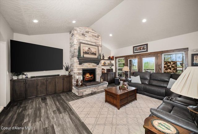 129 Berkshire, Blanchard, ID 83804