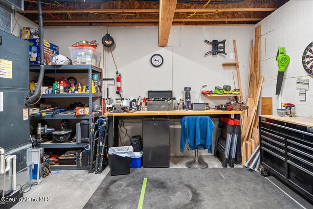 129 Berkshire, Blanchard, ID 83804