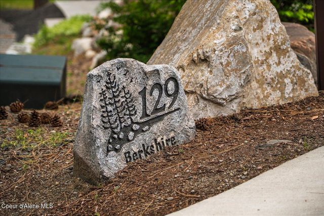 129 Berkshire, Blanchard, ID 83804