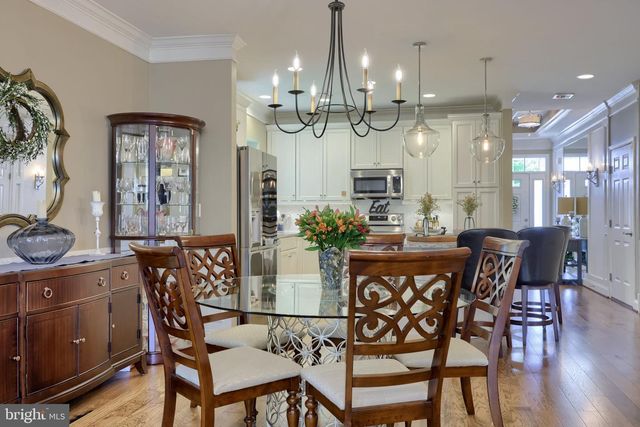 1068 CONSTITUTION DR, Lititz, PA 17543