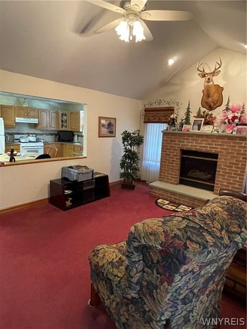 43 Garnet Drive, Cheektowaga, NY 14227