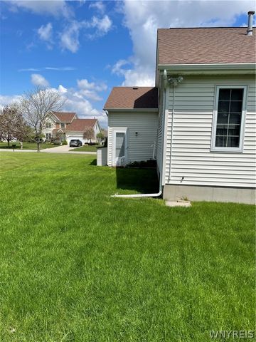 43 Garnet Drive, Cheektowaga, NY 14227