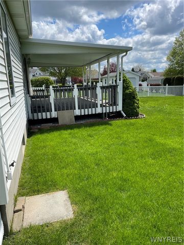 43 Garnet Drive, Cheektowaga, NY 14227