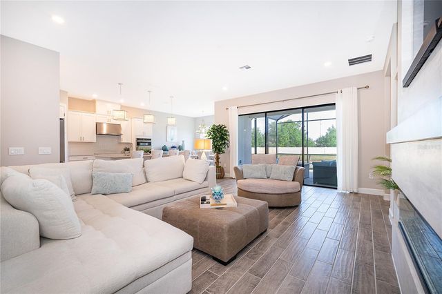 967 LADERA RANCH ROAD, Kissimmee, FL 34759