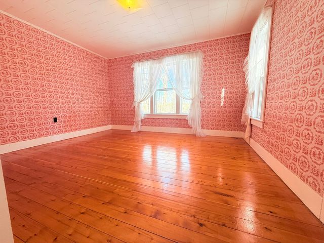 78 Sargent Lane, Newport, NH 03773