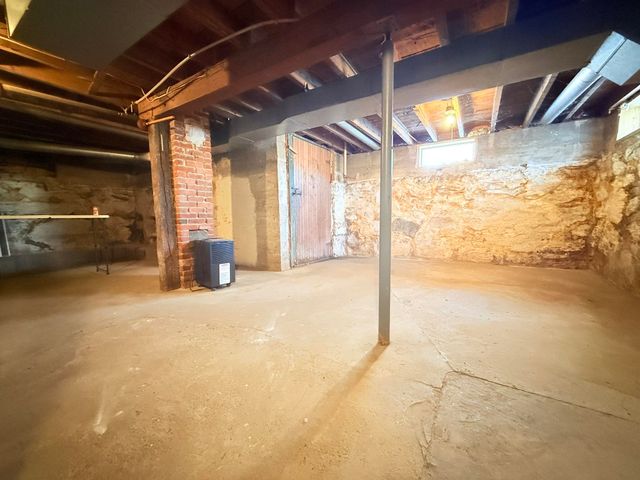 78 Sargent Lane, Newport, NH 03773