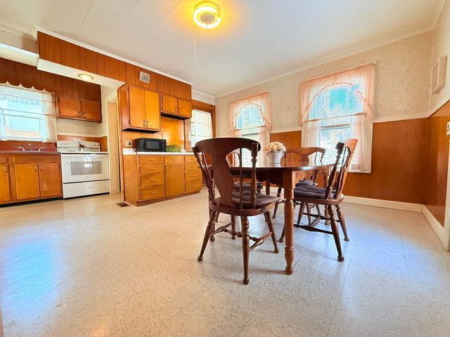 78 Sargent Lane, Newport, NH 03773