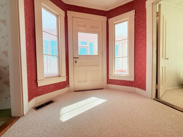 78 Sargent Lane, Newport, NH 03773