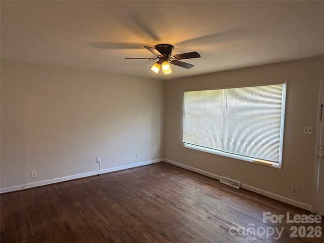 3721 Driftwood Drive, Charlotte, NC 28205