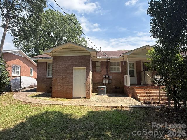 3721 Driftwood Drive, Charlotte, NC 28205