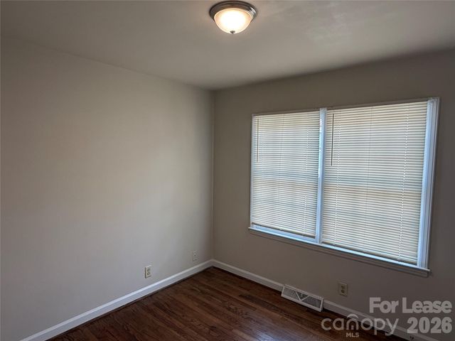 3721 Driftwood Drive, Charlotte, NC 28205