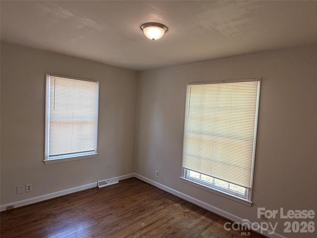 3721 Driftwood Drive, Charlotte, NC 28205