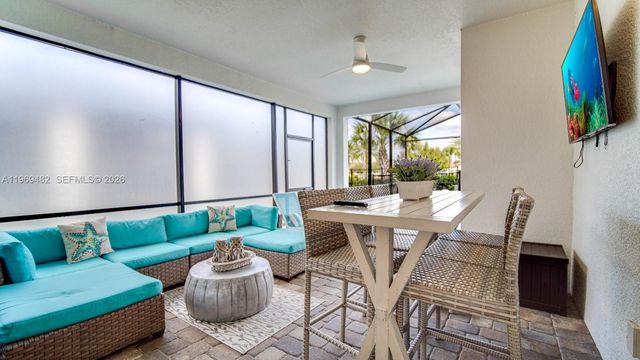 8911 Caroline Bay Court, Kissimmee, FL 34747