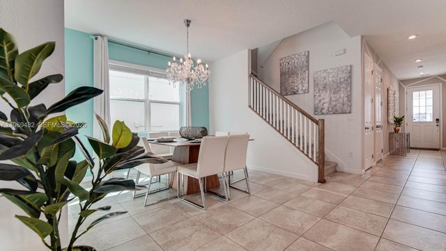 8911 Caroline Bay Court, Kissimmee, FL 34747