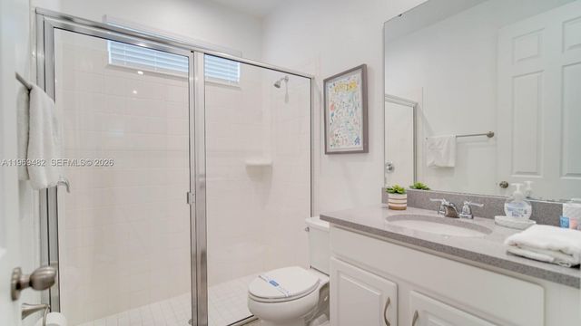 8911 Caroline Bay Court, Kissimmee, FL 34747