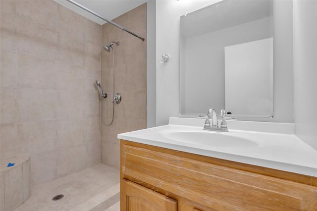 3747 Clear Falls Drive, Kingwood, TX 77339