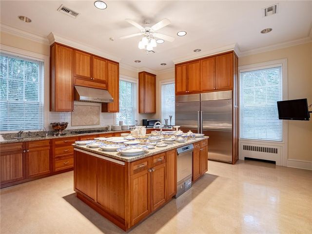 570 Prince Avenue, Athens, GA 30601
