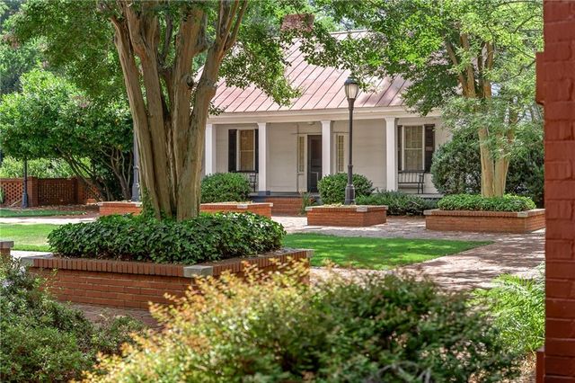 570 Prince Avenue, Athens, GA 30601