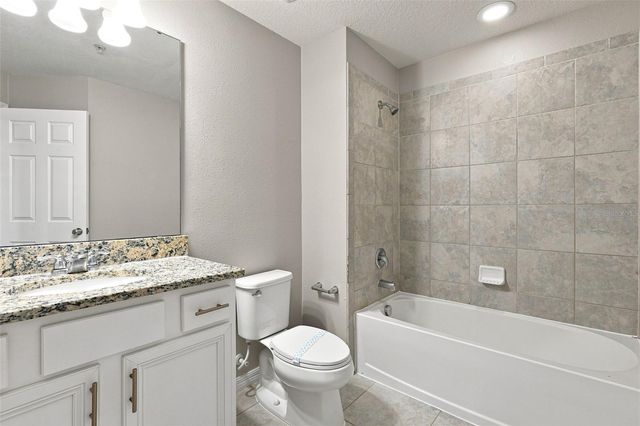 1236 PAVIA DRIVE, Apopka, FL 32703