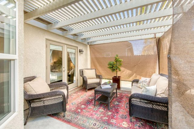 1086 E Olympic Drive, Fresno, CA 93730