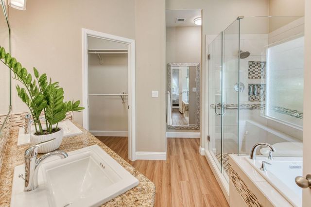 1086 E Olympic Drive, Fresno, CA 93730