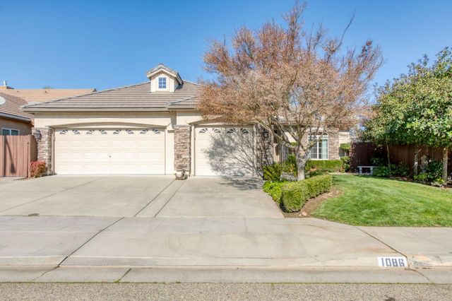 1086 E Olympic Drive, Fresno, CA 93730