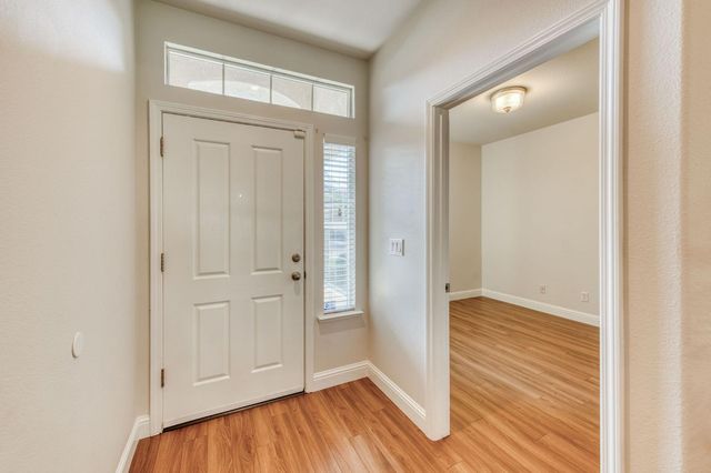 1086 E Olympic Drive, Fresno, CA 93730