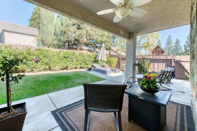 1086 E Olympic Drive, Fresno, CA 93730