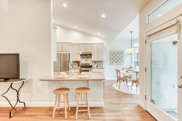 1086 E Olympic Drive, Fresno, CA 93730