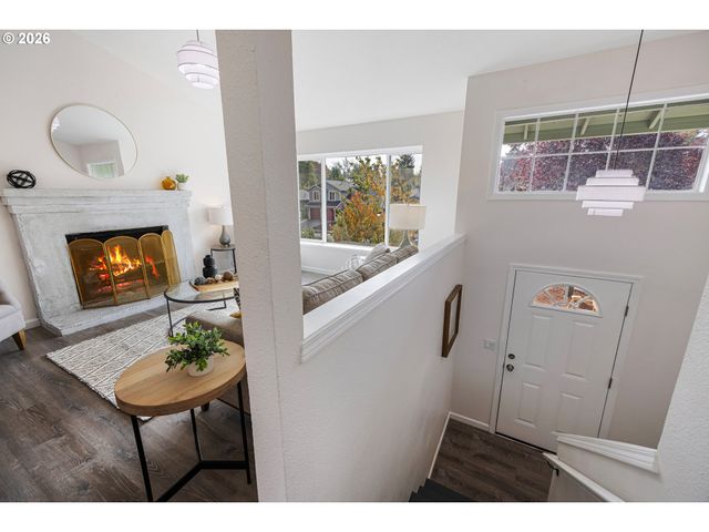 5017 Ne EMERSON Ct, Portland, OR 97218