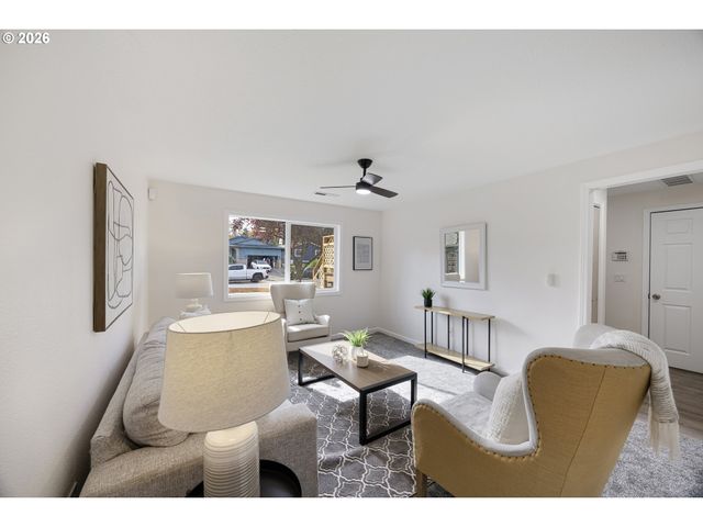 5017 Ne EMERSON Ct, Portland, OR 97218
