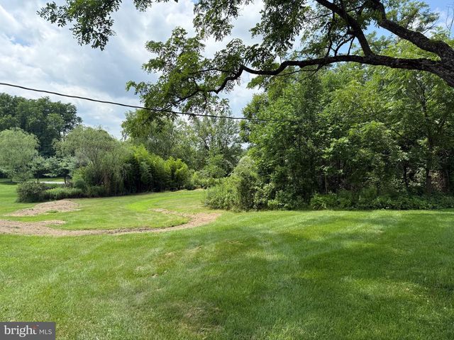 917 N FAIRVILLE AVE, Harrisburg, PA 17112