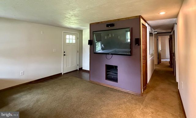 917 N FAIRVILLE AVE, Harrisburg, PA 17112