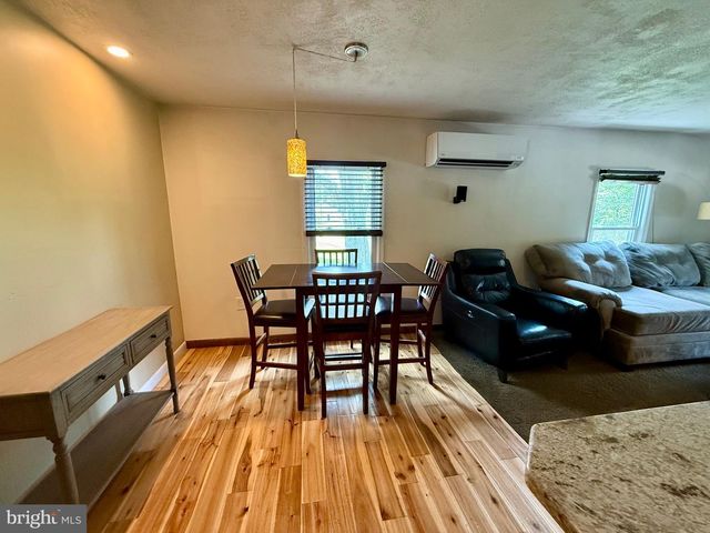 917 N FAIRVILLE AVE, Harrisburg, PA 17112