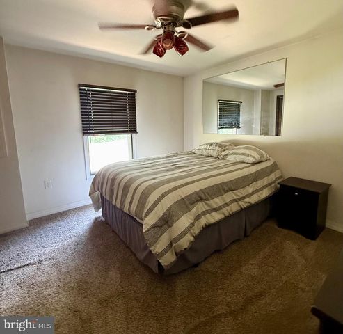 917 N FAIRVILLE AVE, Harrisburg, PA 17112