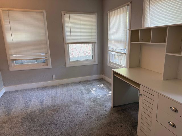 1601 Millington St, Winfield, KS 67156