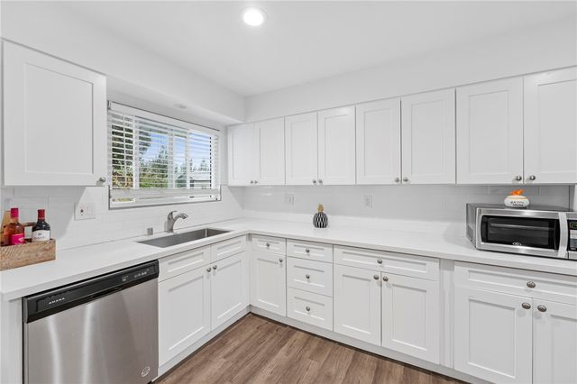 27319 Capilano Drive, Menifee, CA 92586