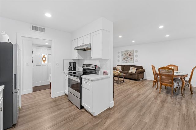 27319 Capilano Drive, Menifee, CA 92586