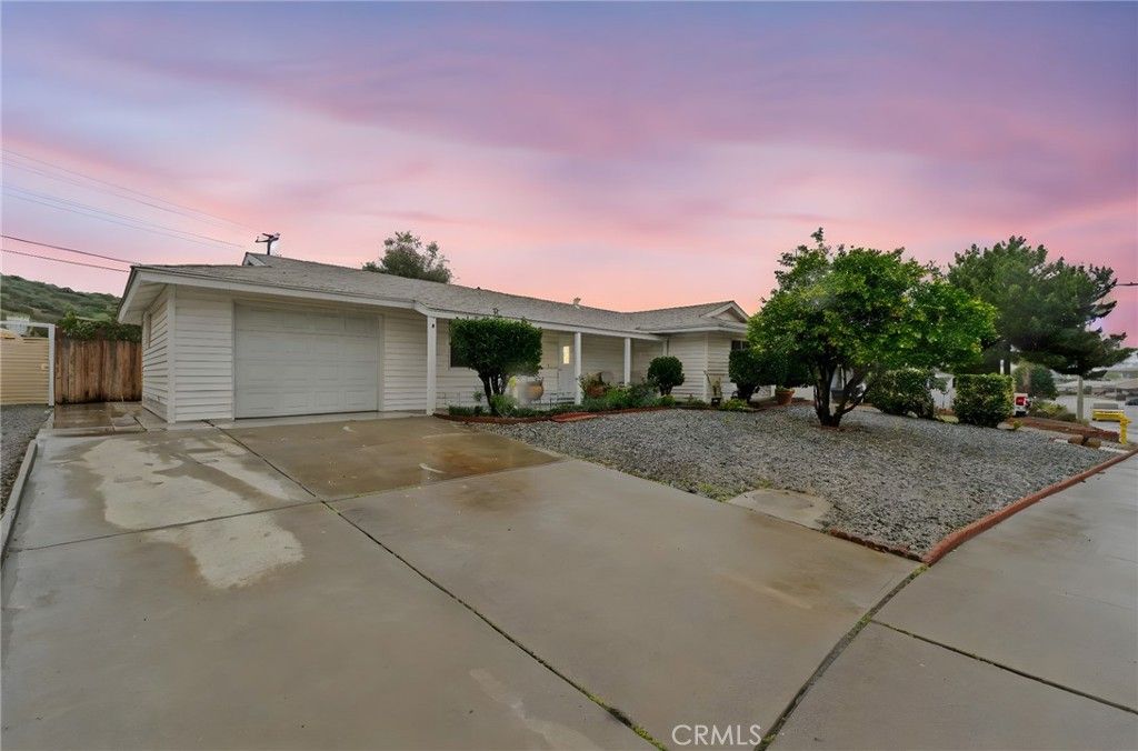 27319 Capilano Drive, Menifee, CA 92586