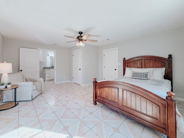 812 W 11th Avenue, Corsicana, TX 75110