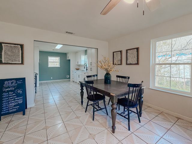 812 W 11th Avenue, Corsicana, TX 75110