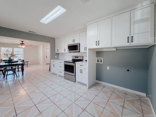 812 W 11th Avenue, Corsicana, TX 75110