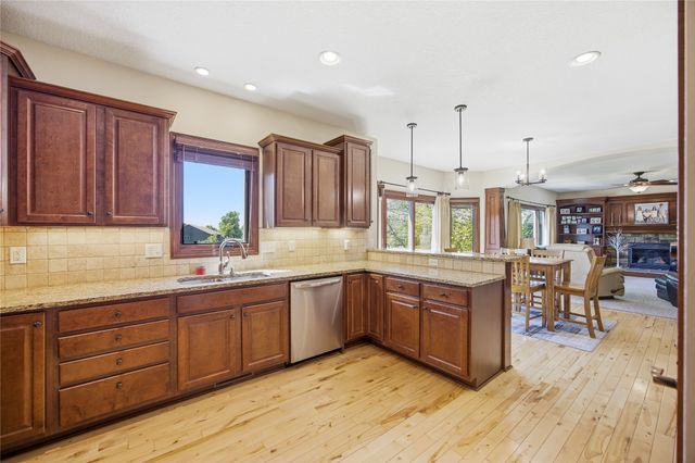 3007 SE 17th Street, Ankeny, IA 50021