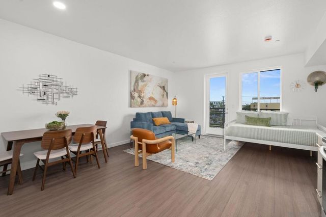 2724 El Cajon Blvd 604, San Diego, CA 92104