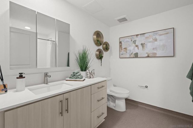 2724 El Cajon Blvd 604, San Diego, CA 92104