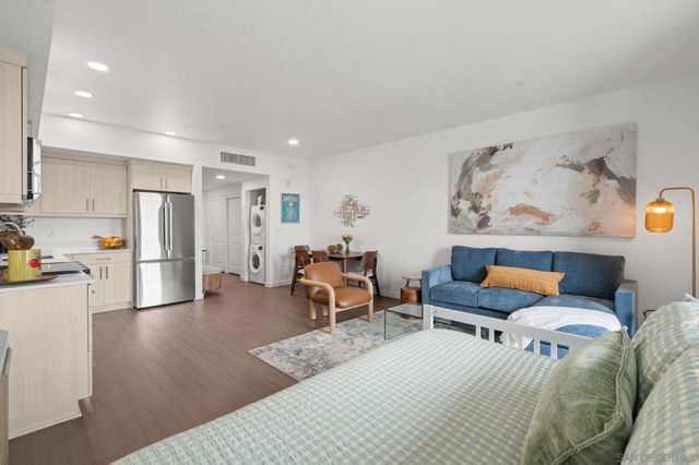 2724 El Cajon Blvd 604, San Diego, CA 92104