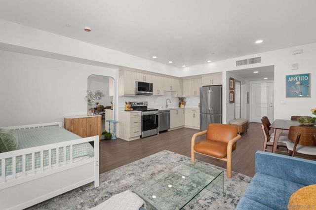 2724 El Cajon Blvd 604, San Diego, CA 92104