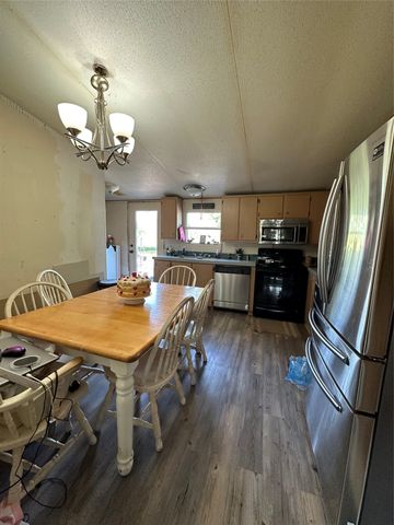 1074 County Road 142, Kaufman, TX 75142